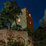 Torre Grimaldi 2&2, Emma Villa *