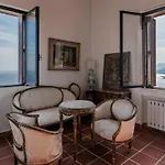 Villa Torre Grimaldi 2&2, Emma Ventimiglia