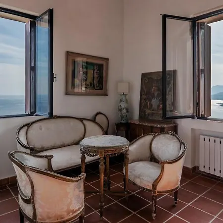 Вилла Torre Grimaldi 2&2, Emma Вентимилья