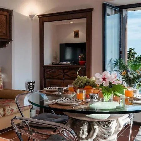 Torre Grimaldi 2&2, Emma Villa Vintimille