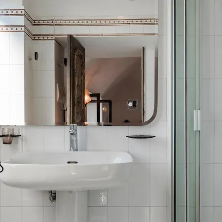 Torre Grimaldi 2&2, Emma * Vintimille