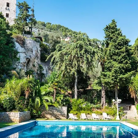 Torre Grimaldi 2&2, Emma Villa