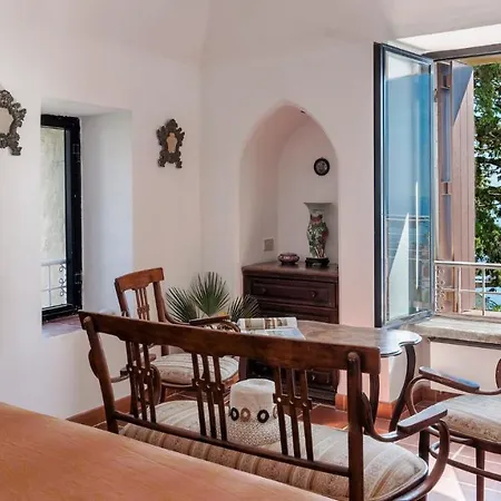 别墅 Torre Grimaldi 2&2, Emma